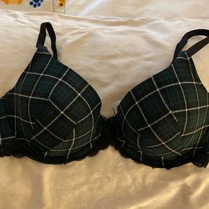 ADORE ME Kati Contour